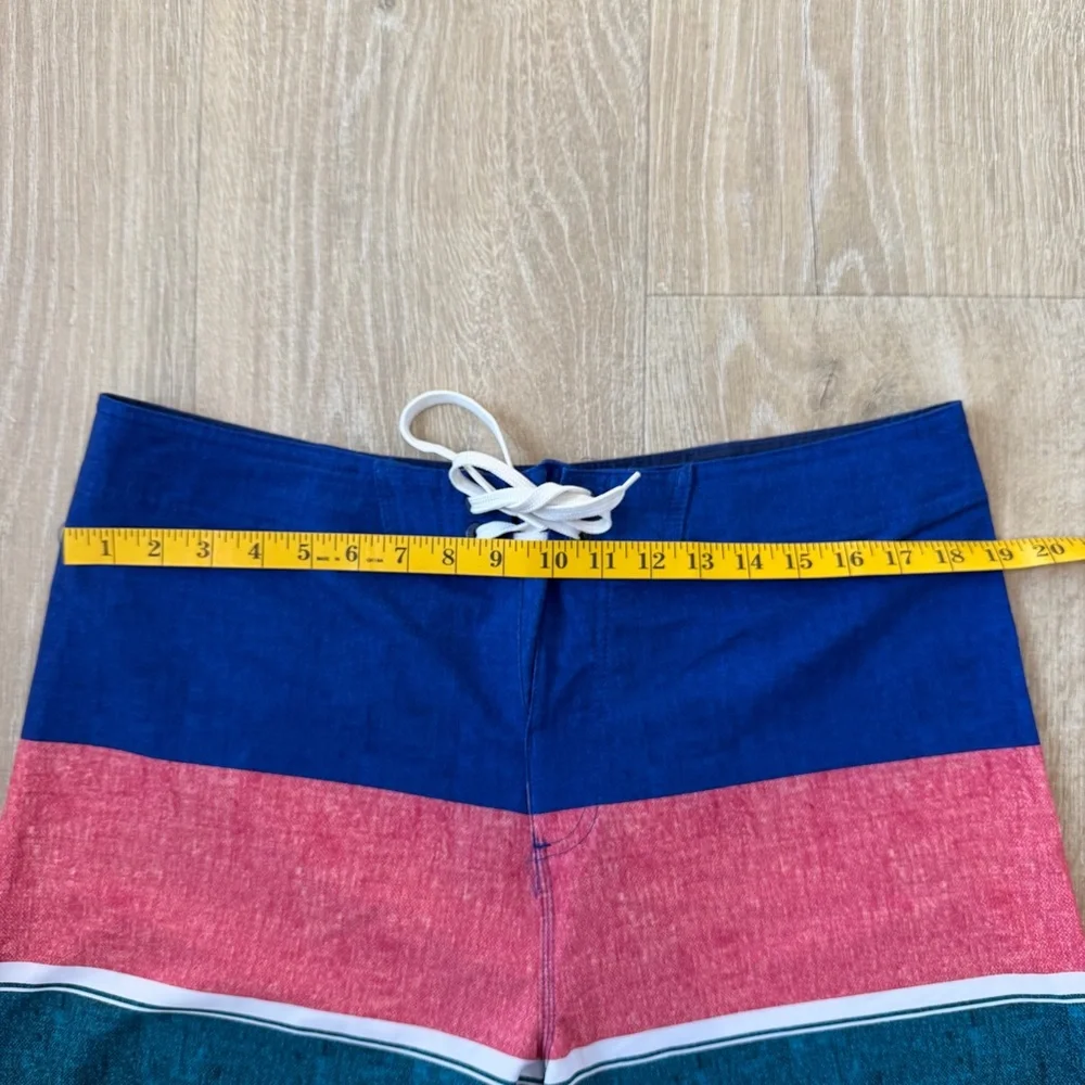 Old Navy Men's Blue, Pink, and Green Swim Shorts